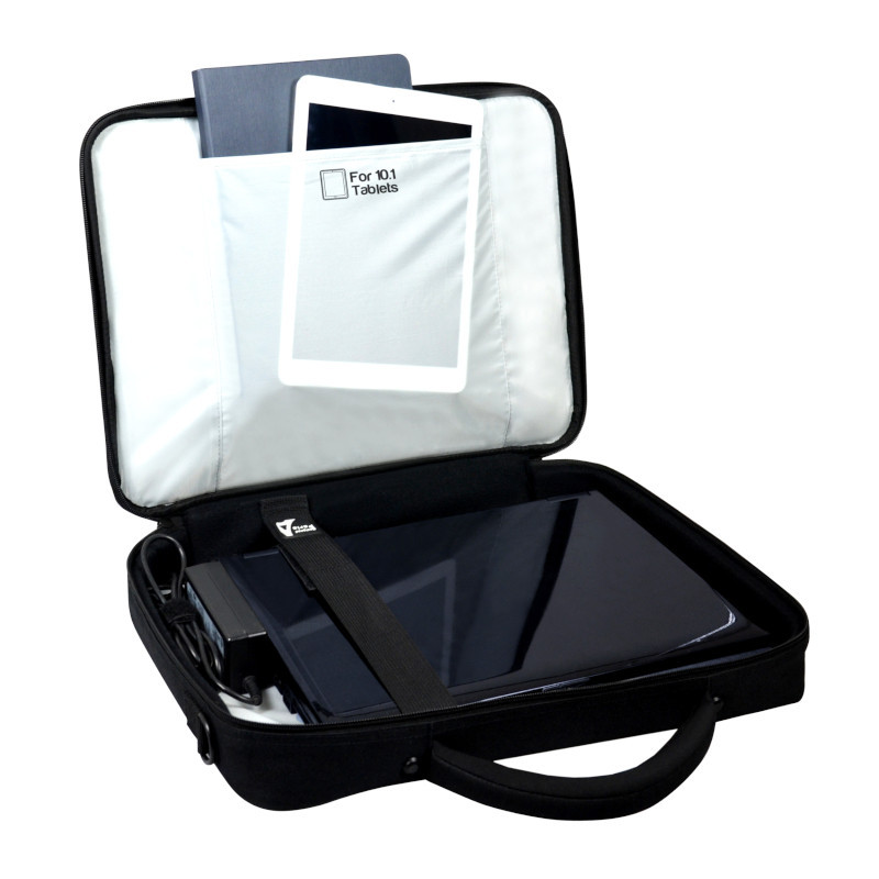 Courchevel 17.3 Inch Clamshell Case
