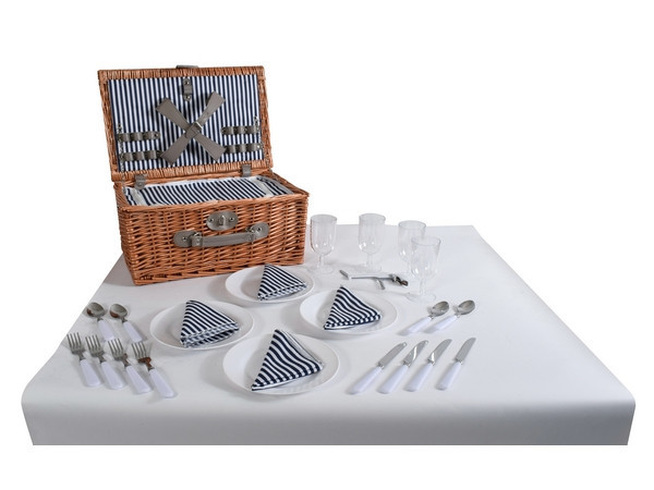 4-Person Wicker Picnic Basket